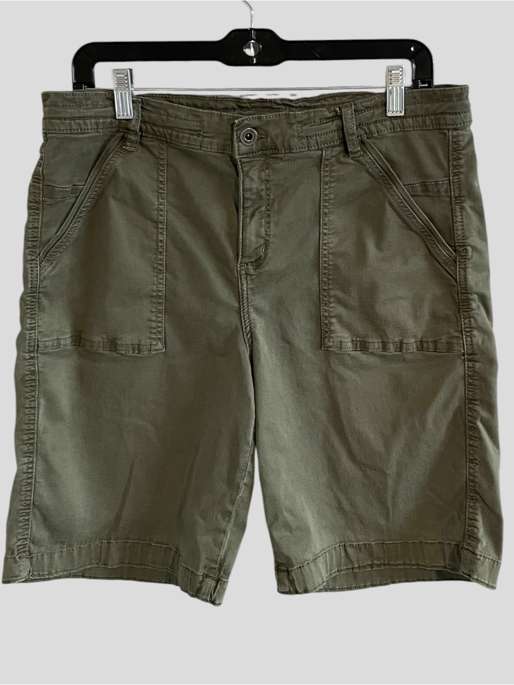 Kuhl Utility Bermuda Shorts 9” Inseam Olive Green Outdoors Gorpcore